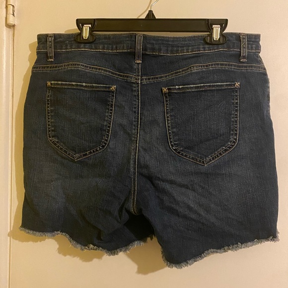 Lee Riders Denim shorts size 16. - Picture 2 of 3